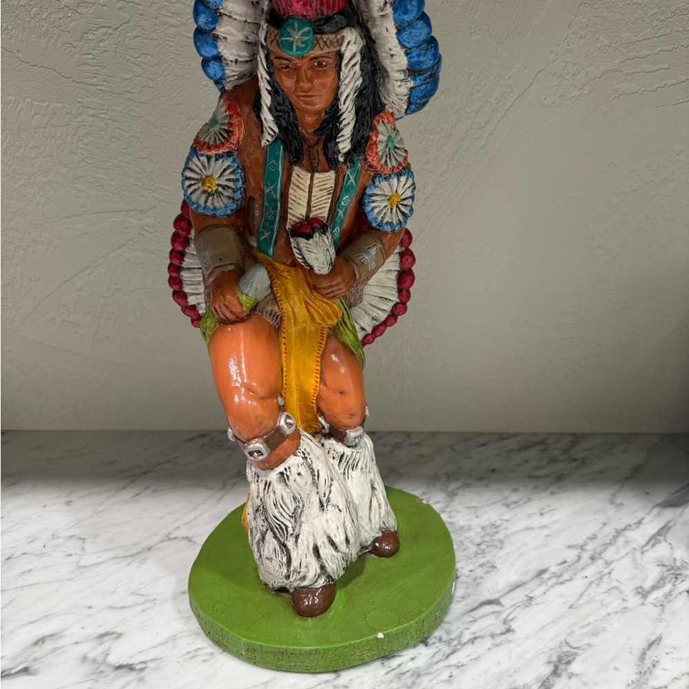 Vintage Native American Indian Chief Statue Byron Molds 1982 Decor Retro 15.5” H